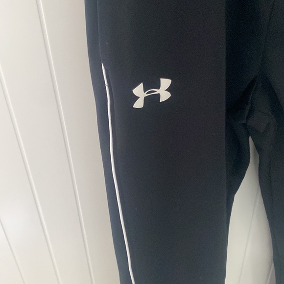 Under Armour Cold Gear youth girls sweatpants YMD M loose fit joggers - Picture 4 of 5